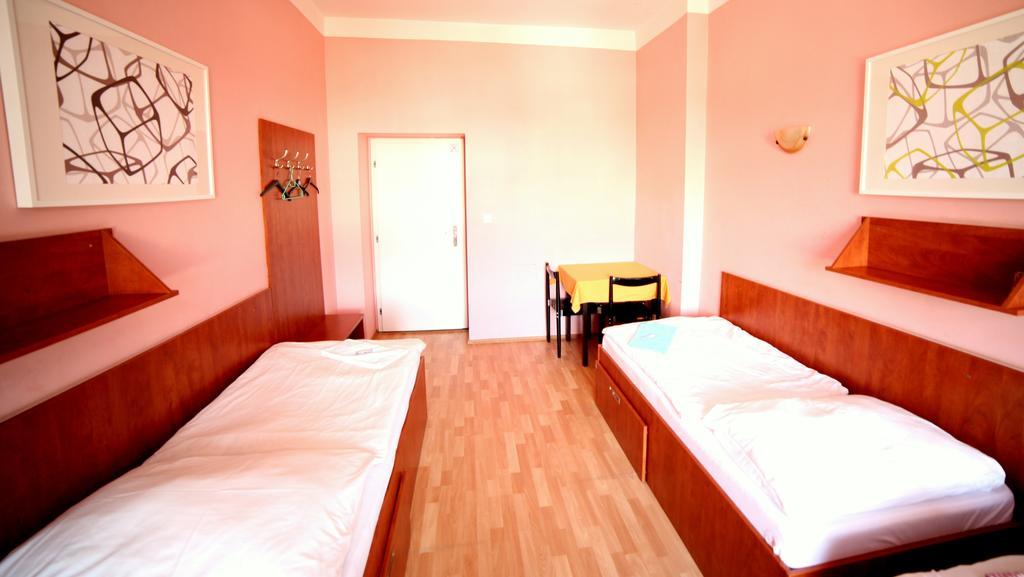 Hotel Leon 3* Prague